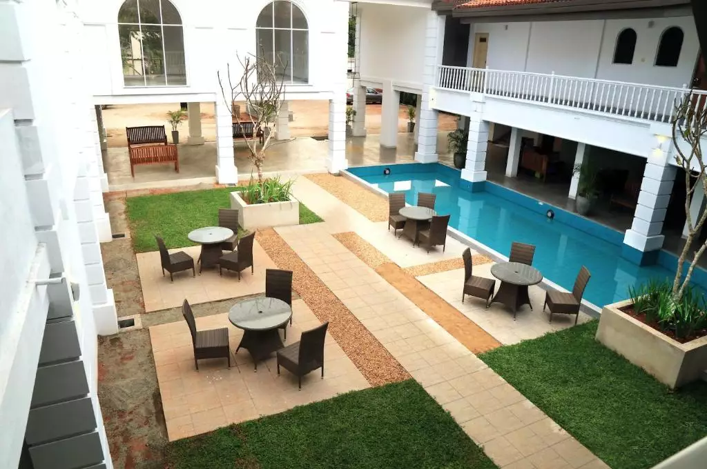 Hibiscus Beach Hotel and Villas
